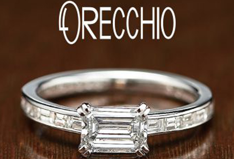 四角いダイヤモンドのブランドでオレッキオのエタニティ婚約指輪